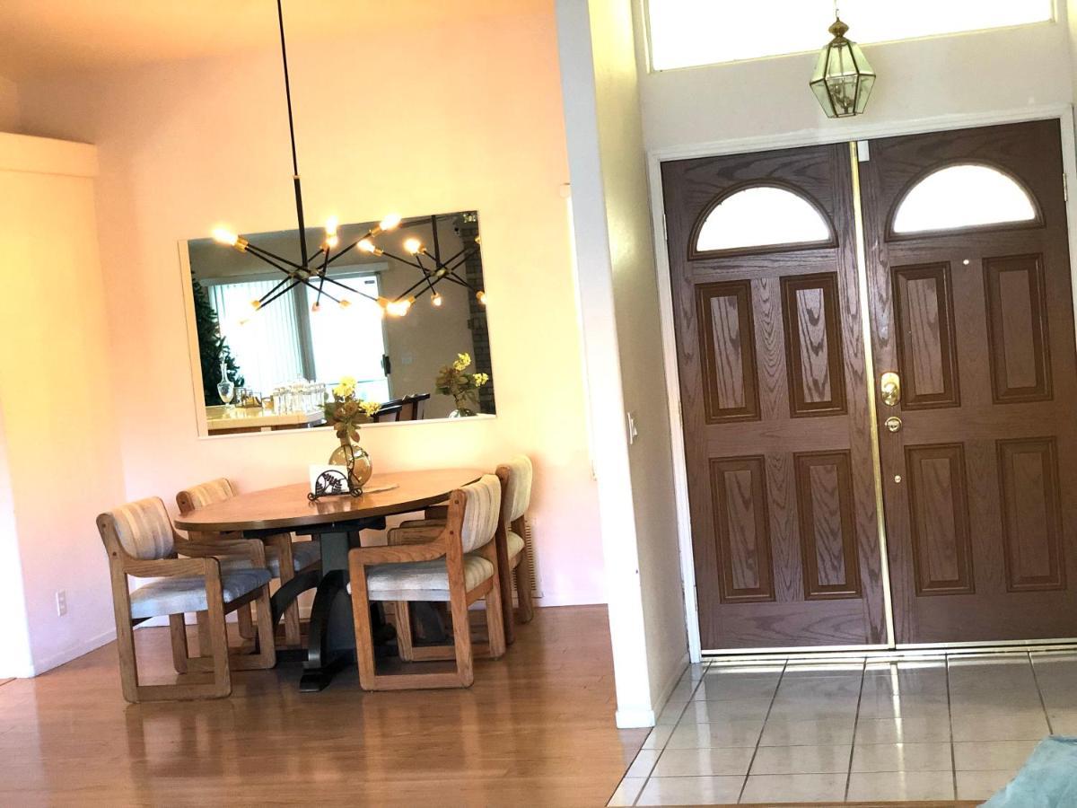 Golden Saddle Suite With Tv And Private Bathroom Хемет Экстерьер фото