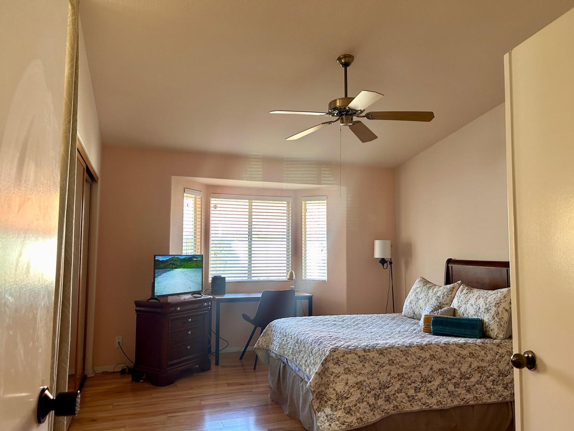 Golden Saddle Suite With Tv And Private Bathroom Хемет Экстерьер фото